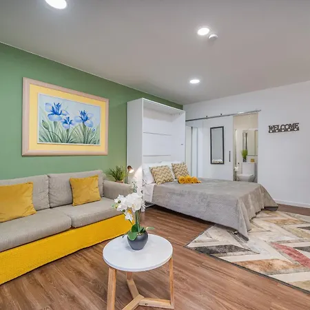 Apartment Zizas House *